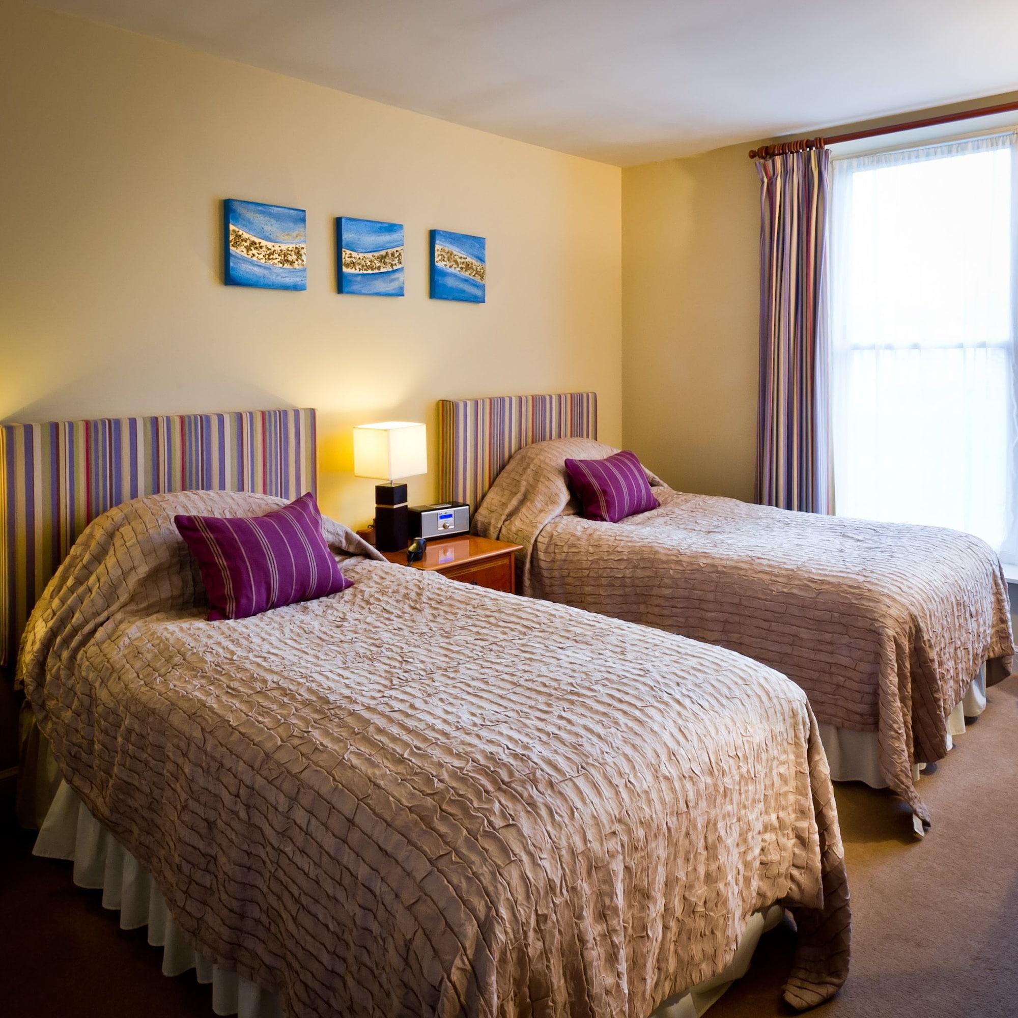 The Parklands Hotel 4*
